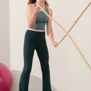 Athleta Girl Deep Green Flare Pants size small 7 EUC